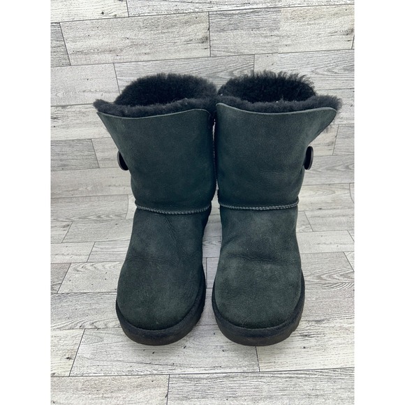 UGG Australia Black Suede Leather Shearling Lined Button Winter Boots US 8 - Picture 1 of 11